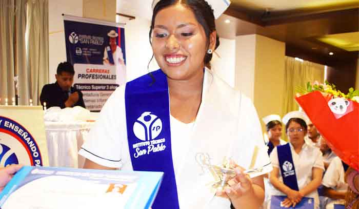 Ceremonia de titulación de nuevos Enfermeros, comprometidos con la excelencia profesional